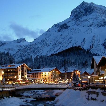 Haus Gstueat Apartment Lech am Arlberg Exterior photo